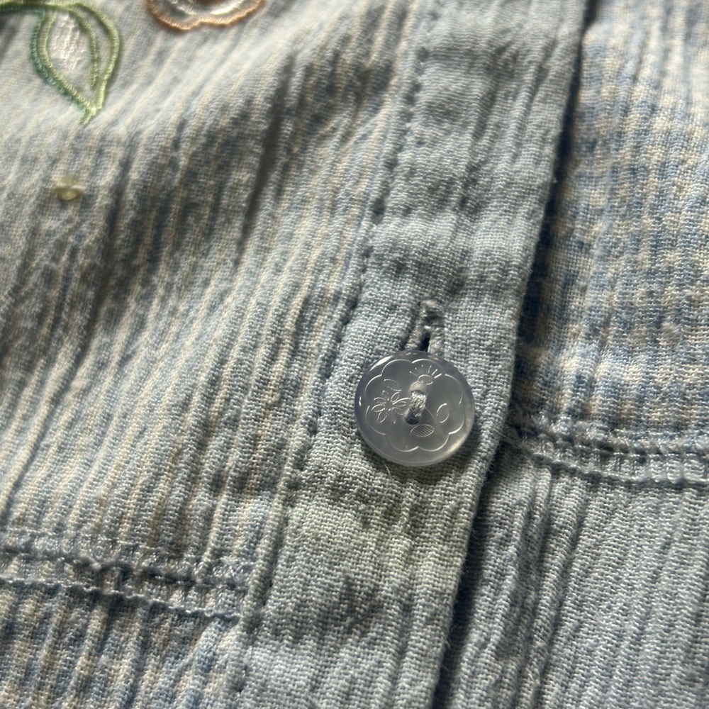 Embroidered Button-Up - Picture 5 of 6